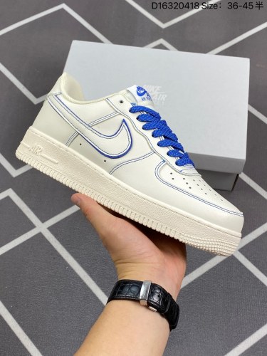160NK Air Force 1´07 Low 空军一号低帮百搭休闲运动板鞋 315122-707 柔软、弹性十足的缓震性能和出色的中底设计 横跨复古与现代的外型结合 造就出风靡全球三十多年的F