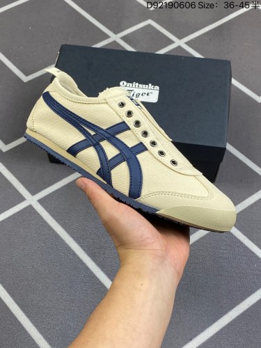 95Onitsuka Tiger 亚瑟士帆布·鬼冢虎MEXICO 66 SLIP-ON 款式颜色造型上体现出追求舒适和细节的完美，鞋类更是推崇手工制作的严谨与完美，融舒适性与可穿性的设计风格，注重